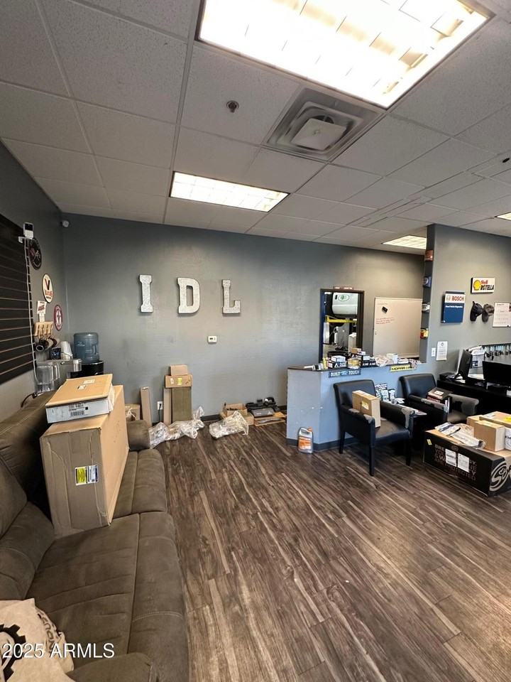 2010 West Parkside Lane #138 - Photo 4 of 10