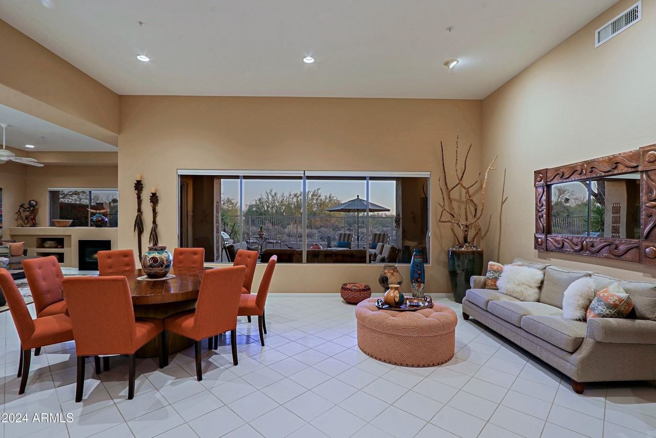 6135 E Evening Glow Dr - Photo 4 of 50