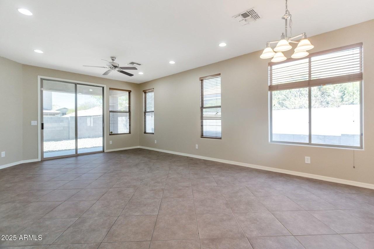 29356 North 67th Avenue - Photo 5 of 17