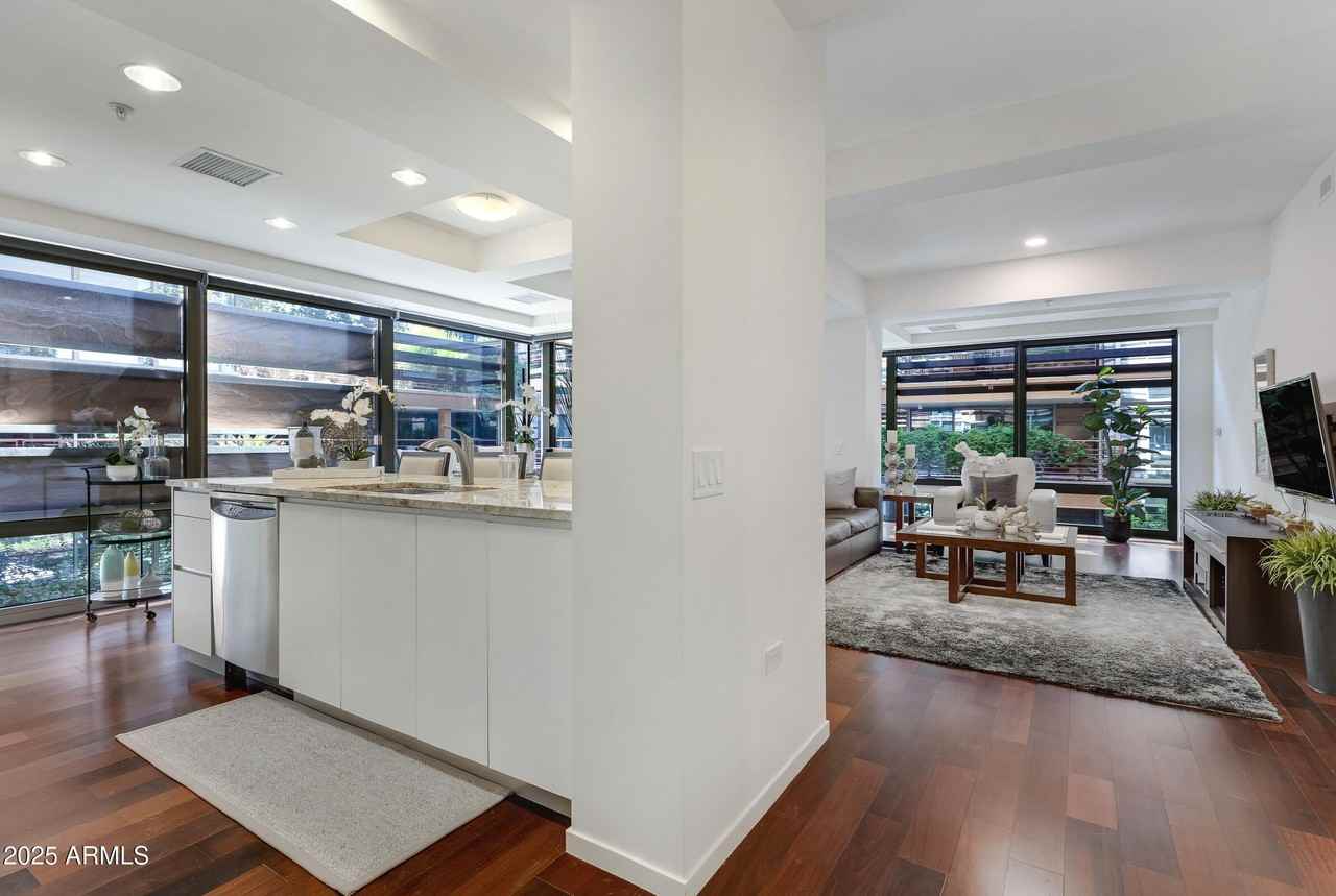 7121 E Rancho Vista Dr Unit 3001 #3001 - Photo 2 of 50