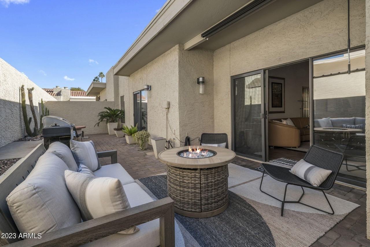 7934 East Medlock Drive - Photo 7 of 50