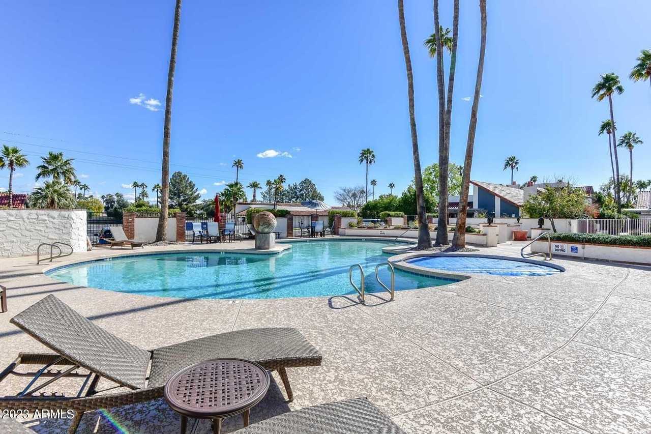 5804 Scottsdale Road - Photo 5 of 42