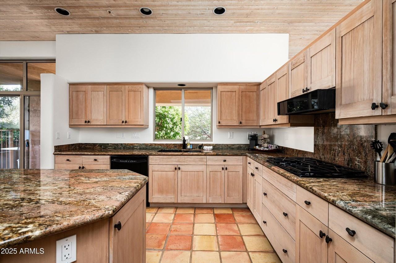 41509 106th Street - Photo 7 of 37