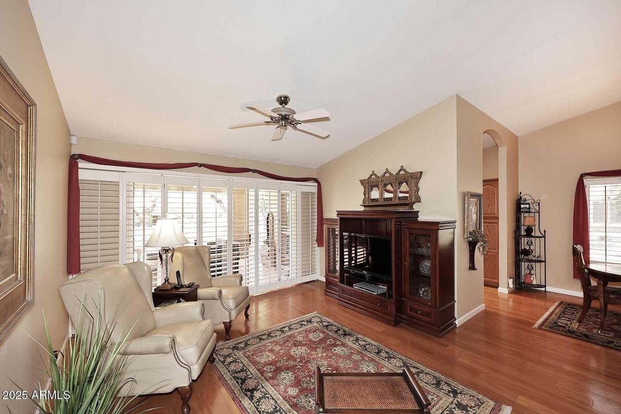 9025 W Marco Polo Rd - Photo 7 of 38