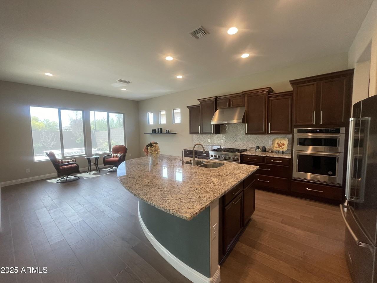 7369 West Cactus Wren Way - Photo 7 of 39