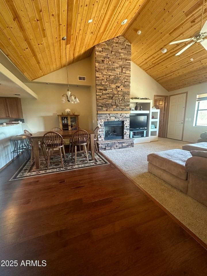 805 North Grapevine Circle - Photo 2 of 42