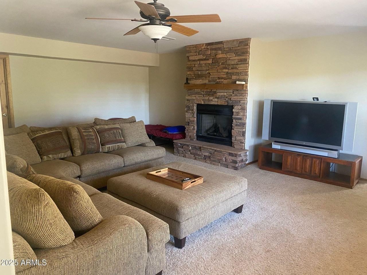 805 North Grapevine Circle - Photo 5 of 42