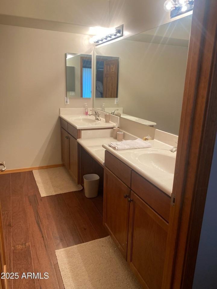 805 North Grapevine Circle - Photo 7 of 42