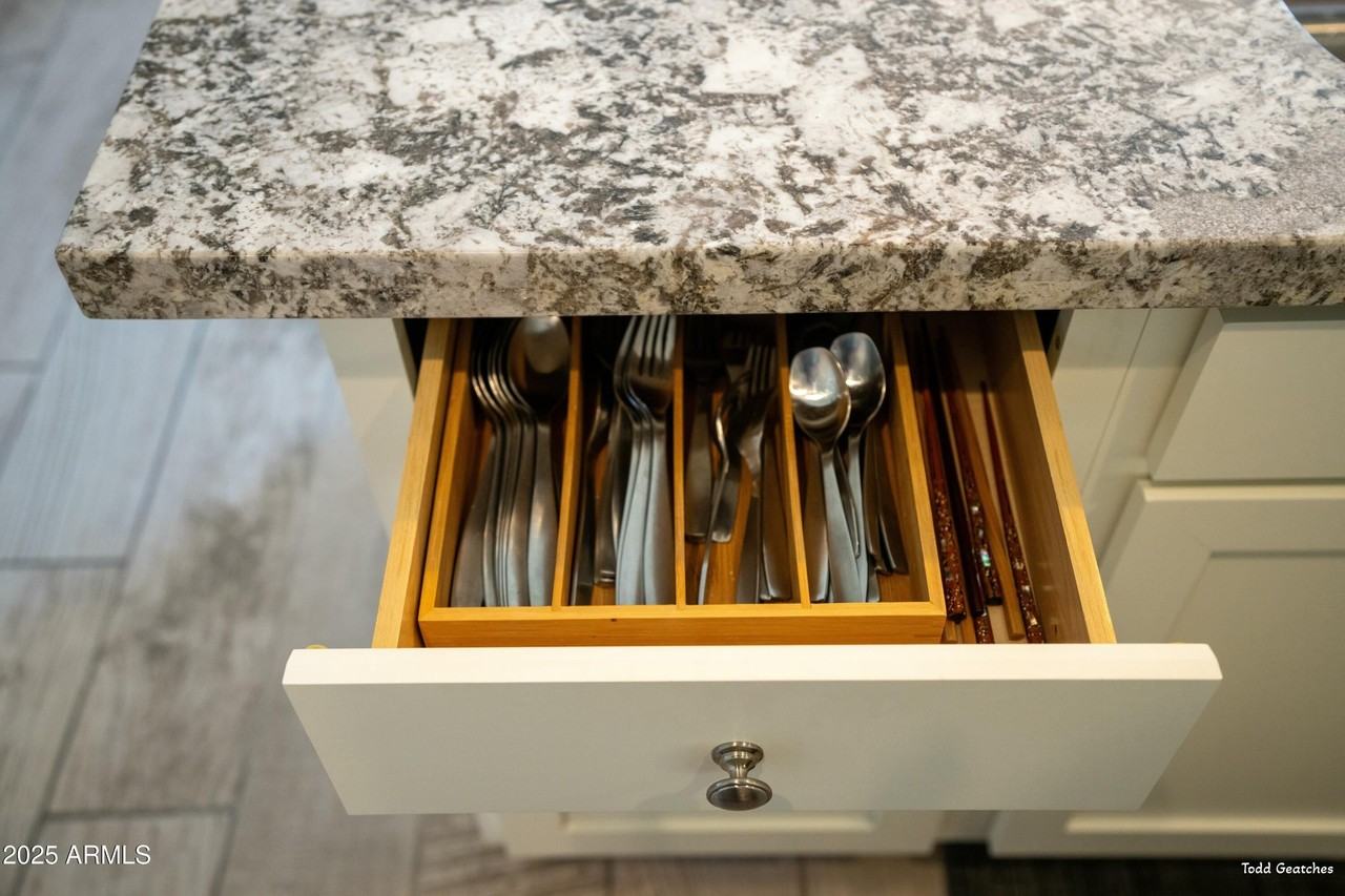 3231 Huckleberry Way - Photo 7 of 50