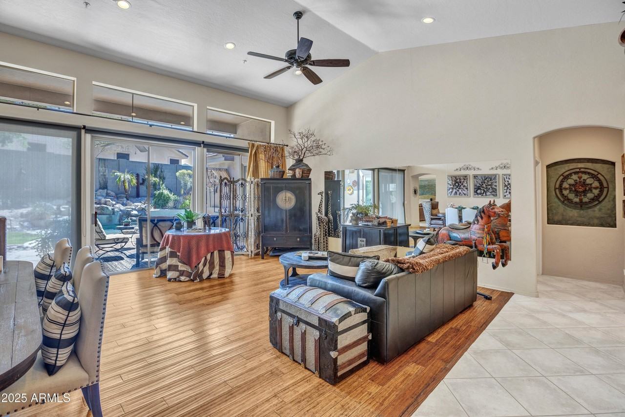 10655 East Acacia Drive - Photo 5 of 46