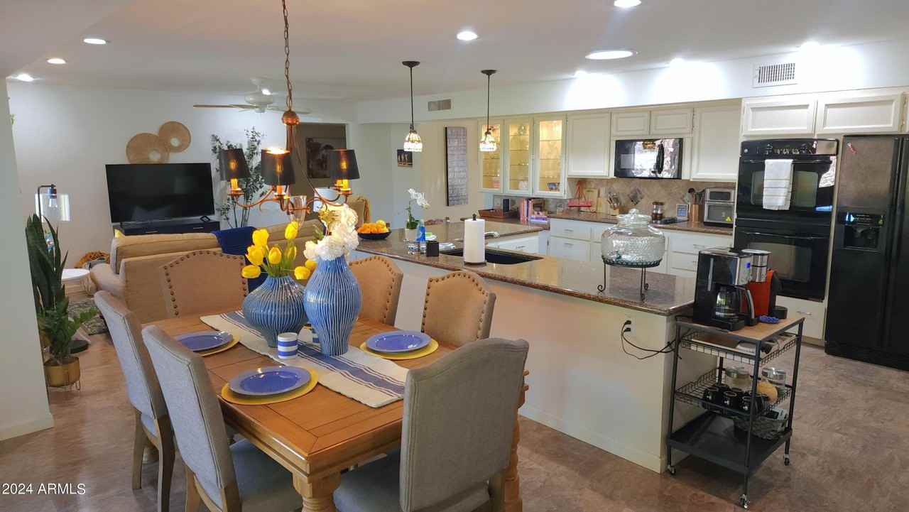 9514 W Spanish Moss Ln - Photo 3 of 31