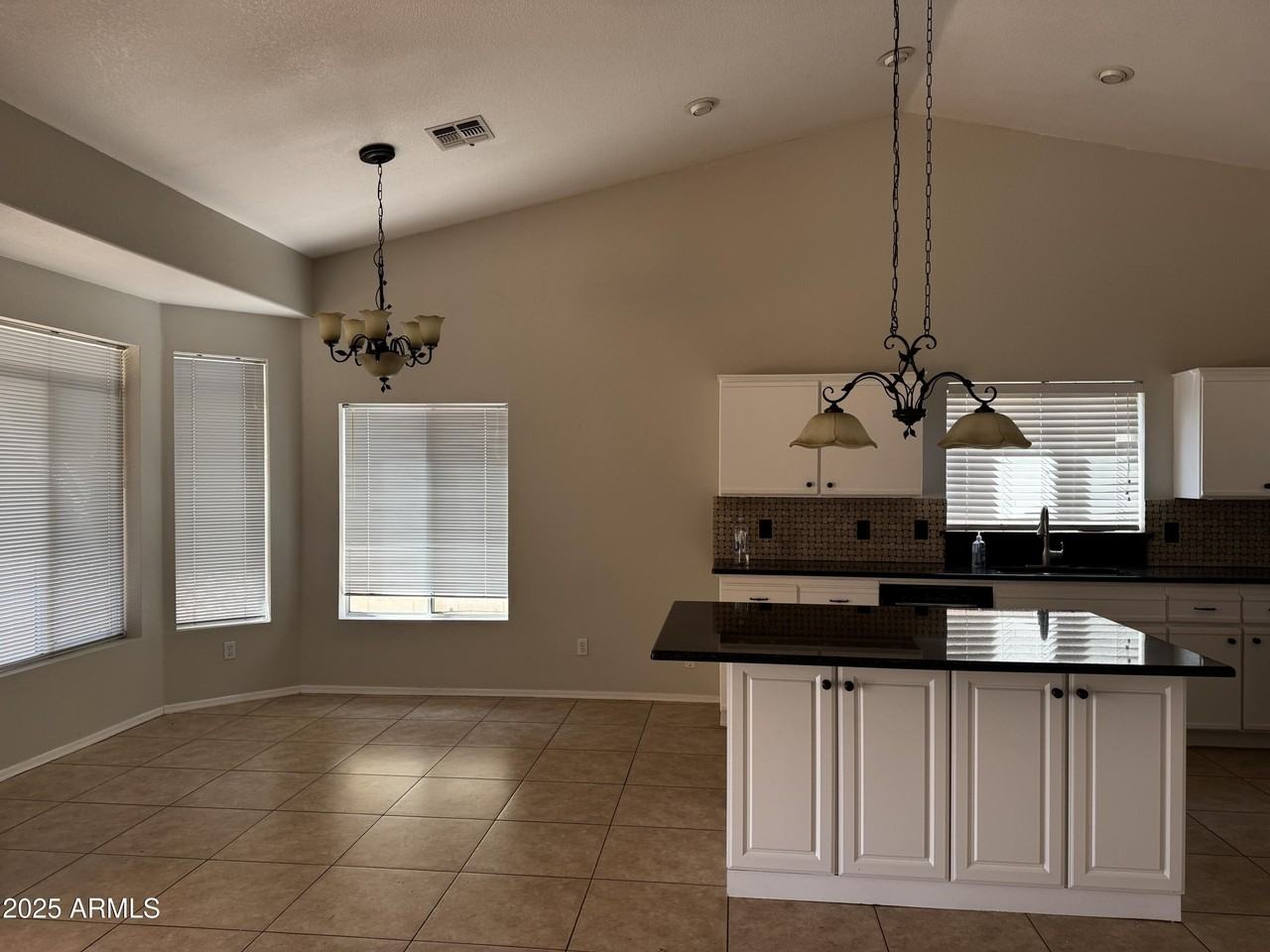 15121 West Fairmount Avenue - Photo 3 of 19