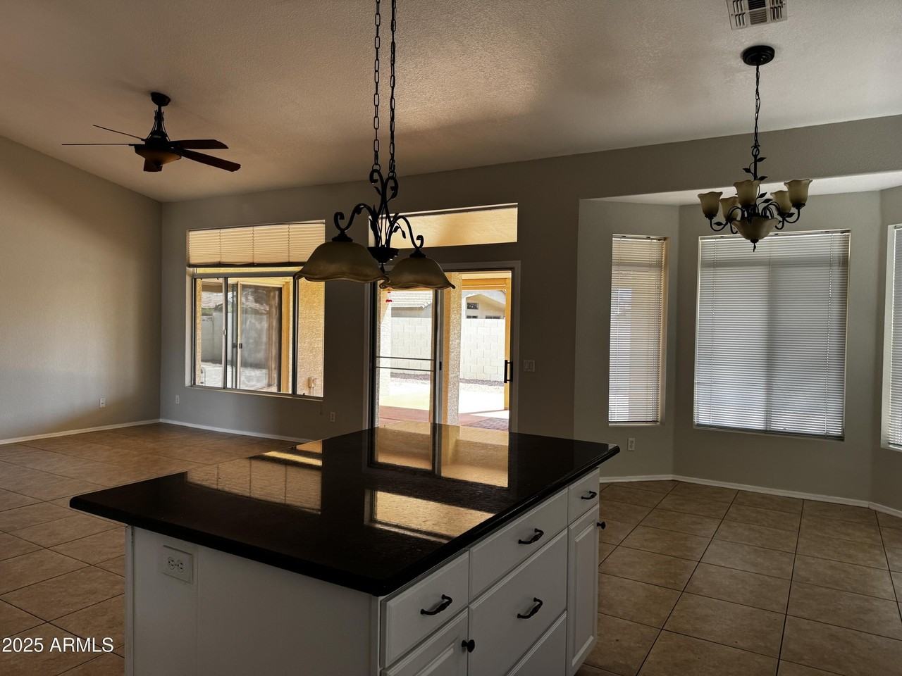 15121 West Fairmount Avenue - Photo 5 of 19