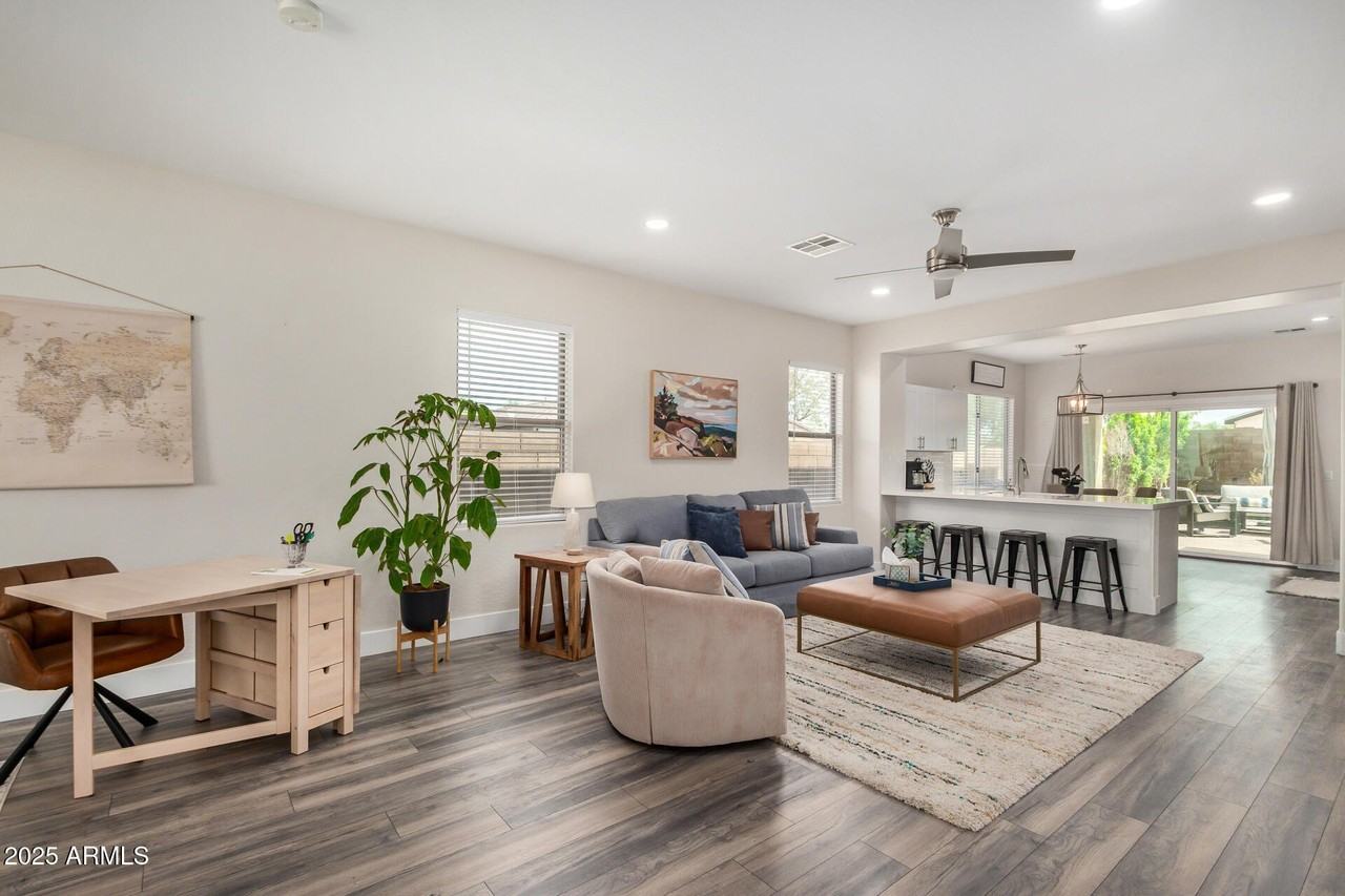 22203 S 214th St - Photo 7 of 50