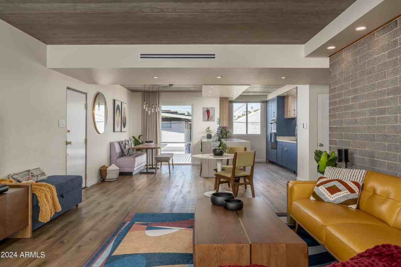 6932 East 3rd Street - Photo 4 of 18