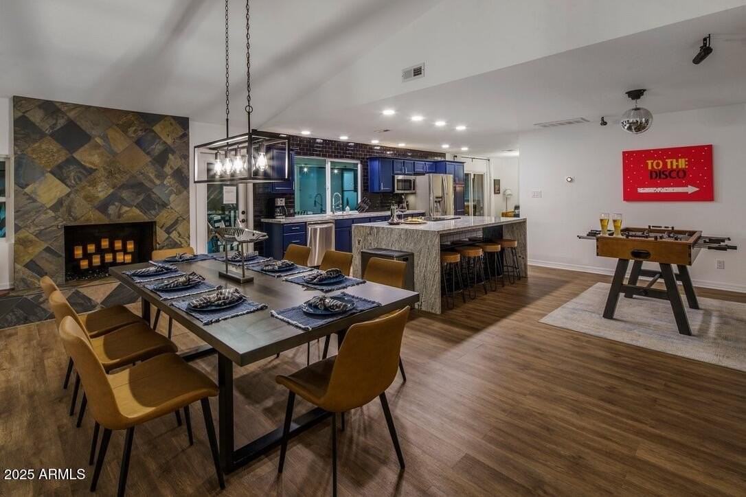 4526 East Paradise Lane - Photo 2 of 48