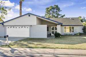 featured image of 2707 East Louise Drive