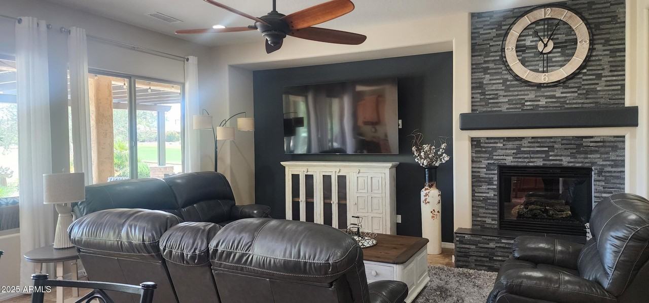 20709 N 264th Ave - Photo 6 of 42