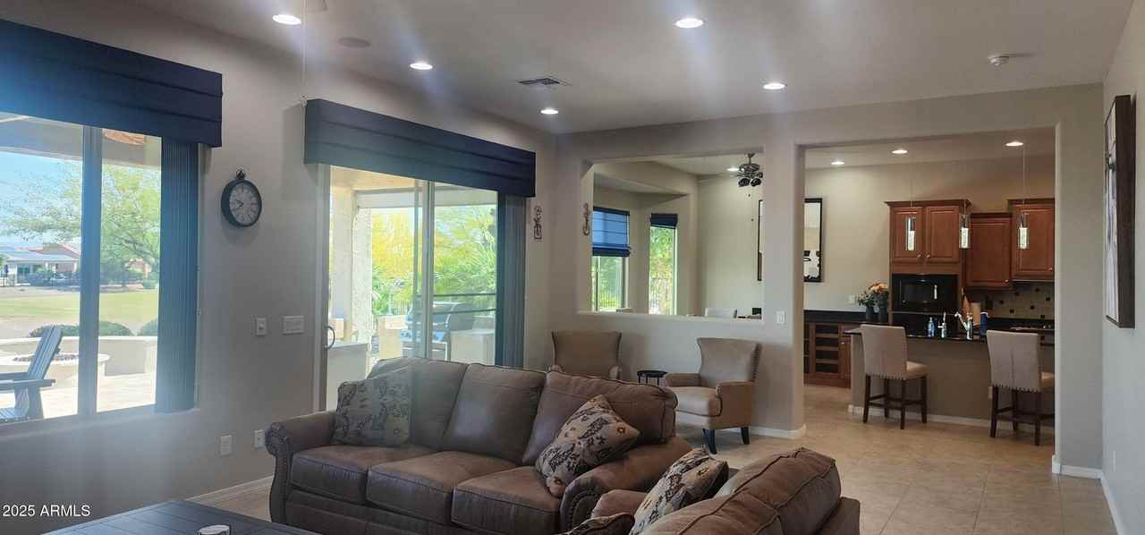 26990 West Burnett Road - Photo 4 of 29