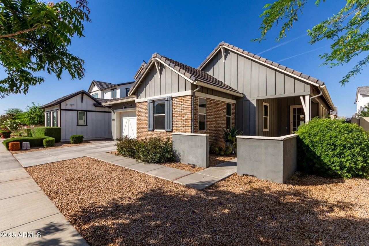 22724 E Poco Calle - Photo 7 of 50