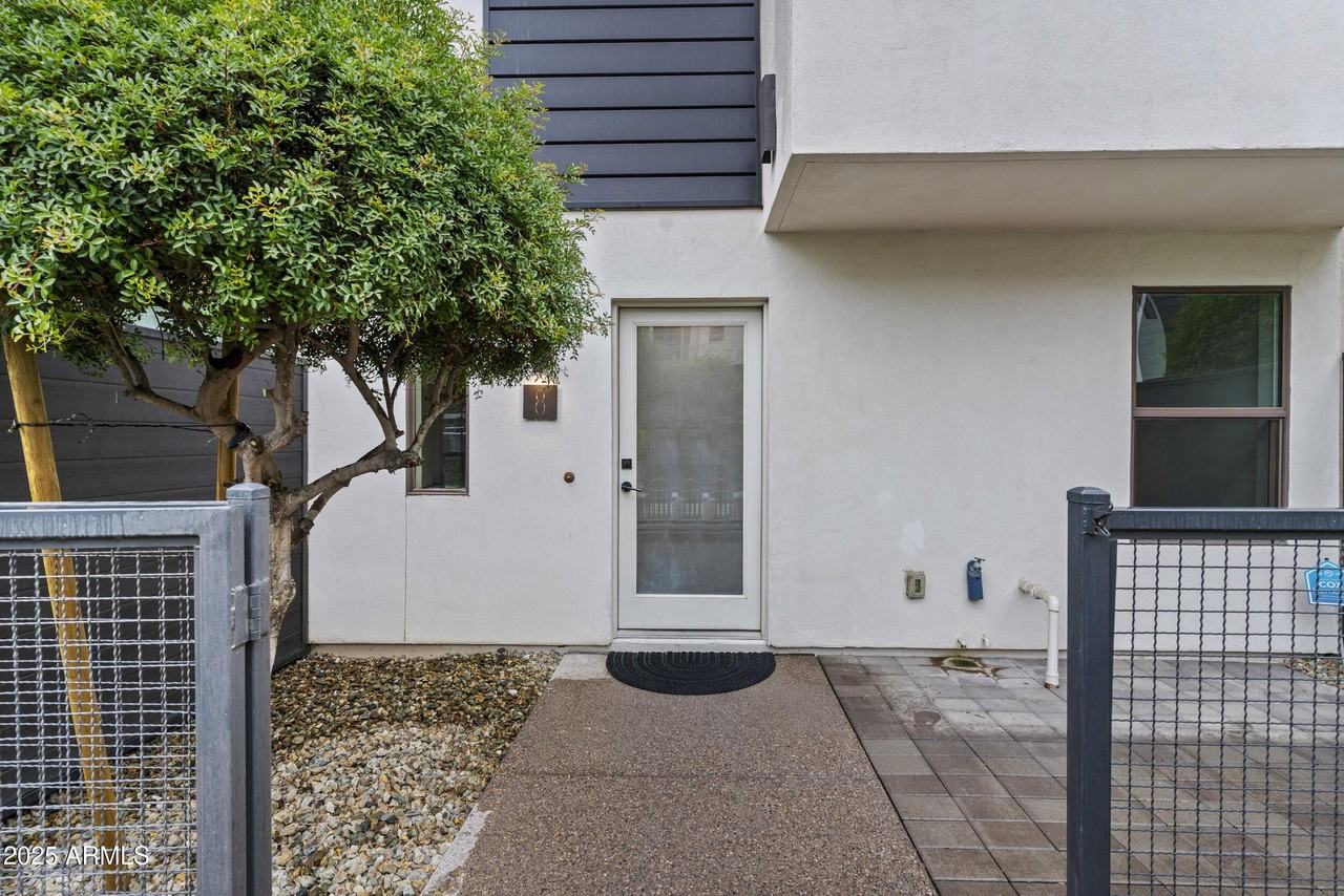 325 East Coronado Road #8 - Photo 4 of 34