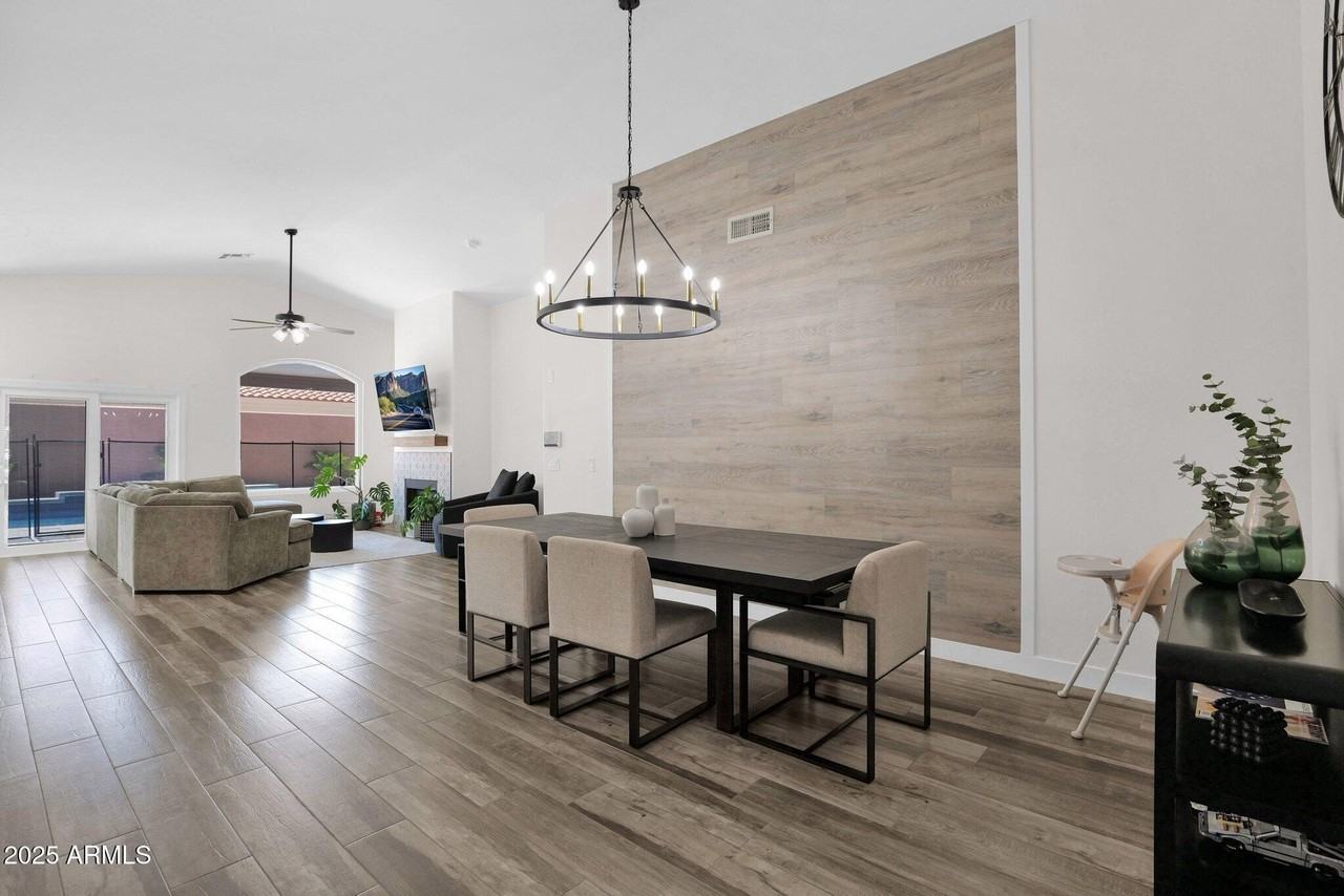 665 West Minton Drive - Photo 5 of 29