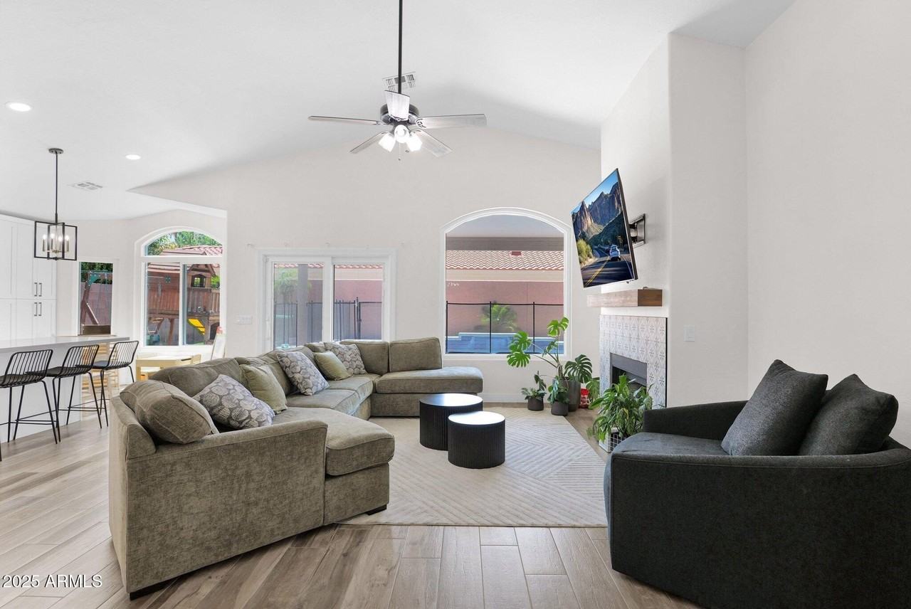 665 West Minton Drive - Photo 7 of 29