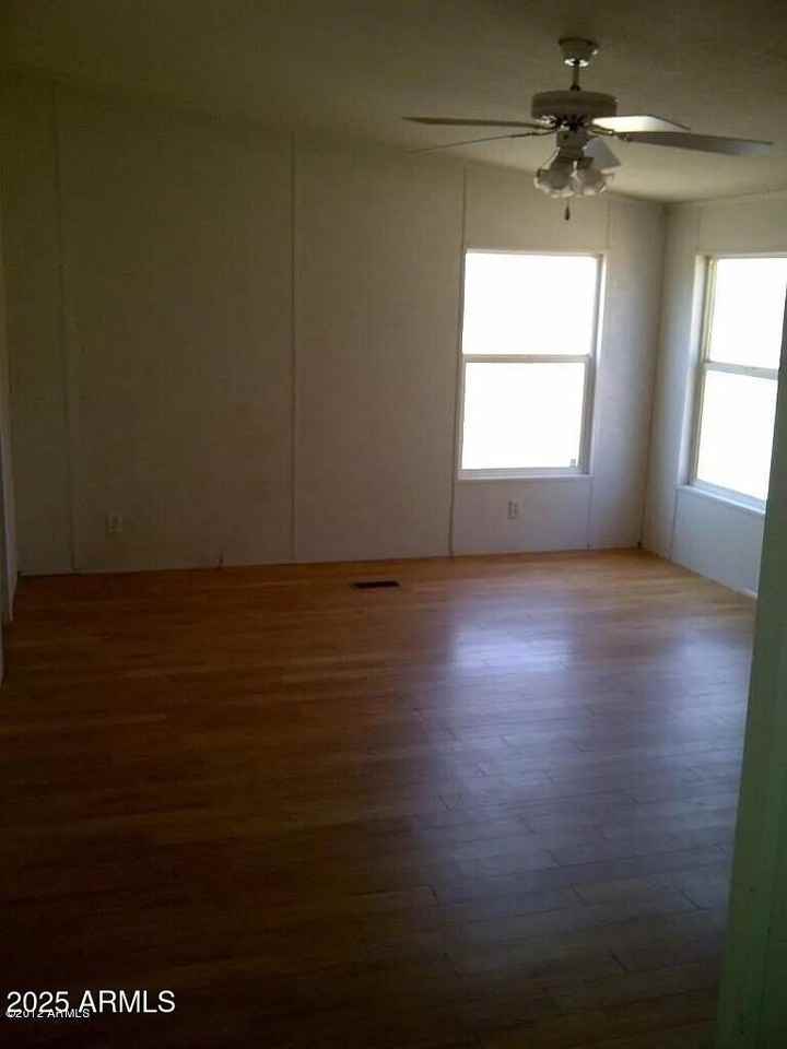 26629 North 206th Avenue - Photo 5 of 14