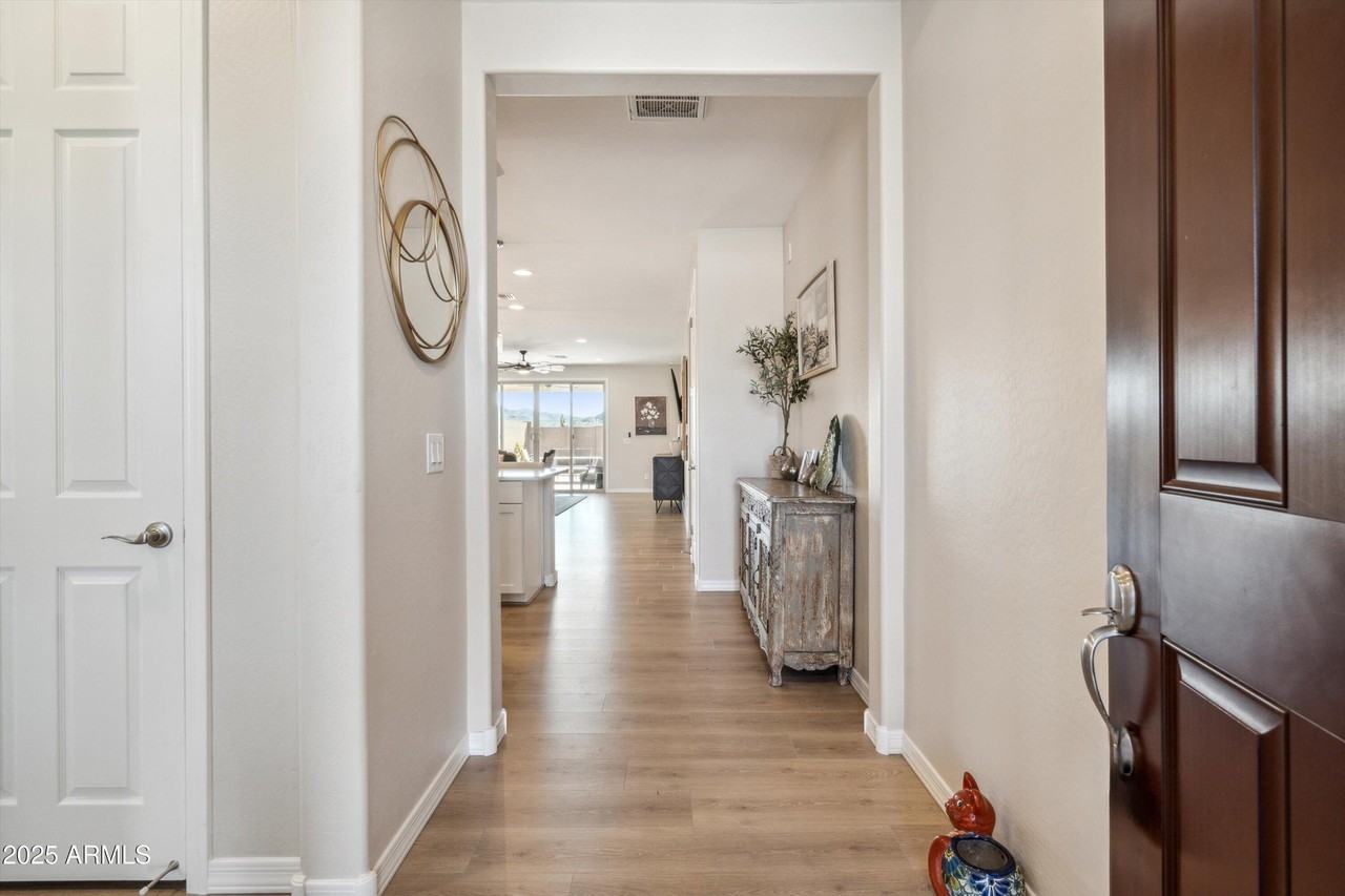 48845 East Lula Street - Photo 4 of 26