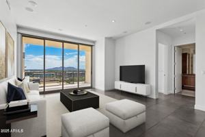 featured image of 15215 North Kierland Boulevard #733