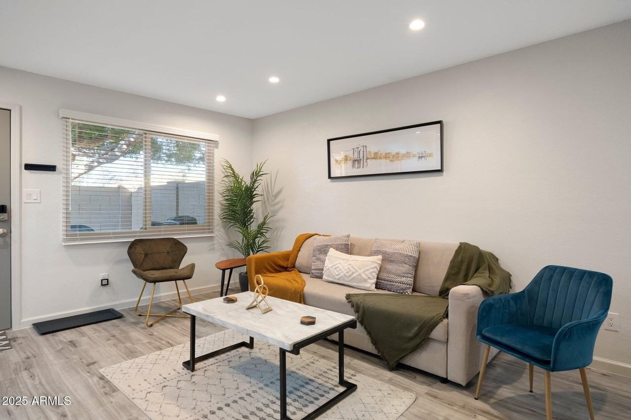 948 S Alma School Rd Unit 3 #3 - Photo 5 of 28