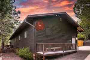 featured image of 1042 S Hunter Creek Dr Unit 1 #1