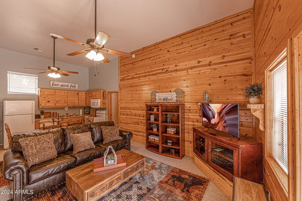 1042 S Hunter Creek Dr #1 - Photo 4 of 19