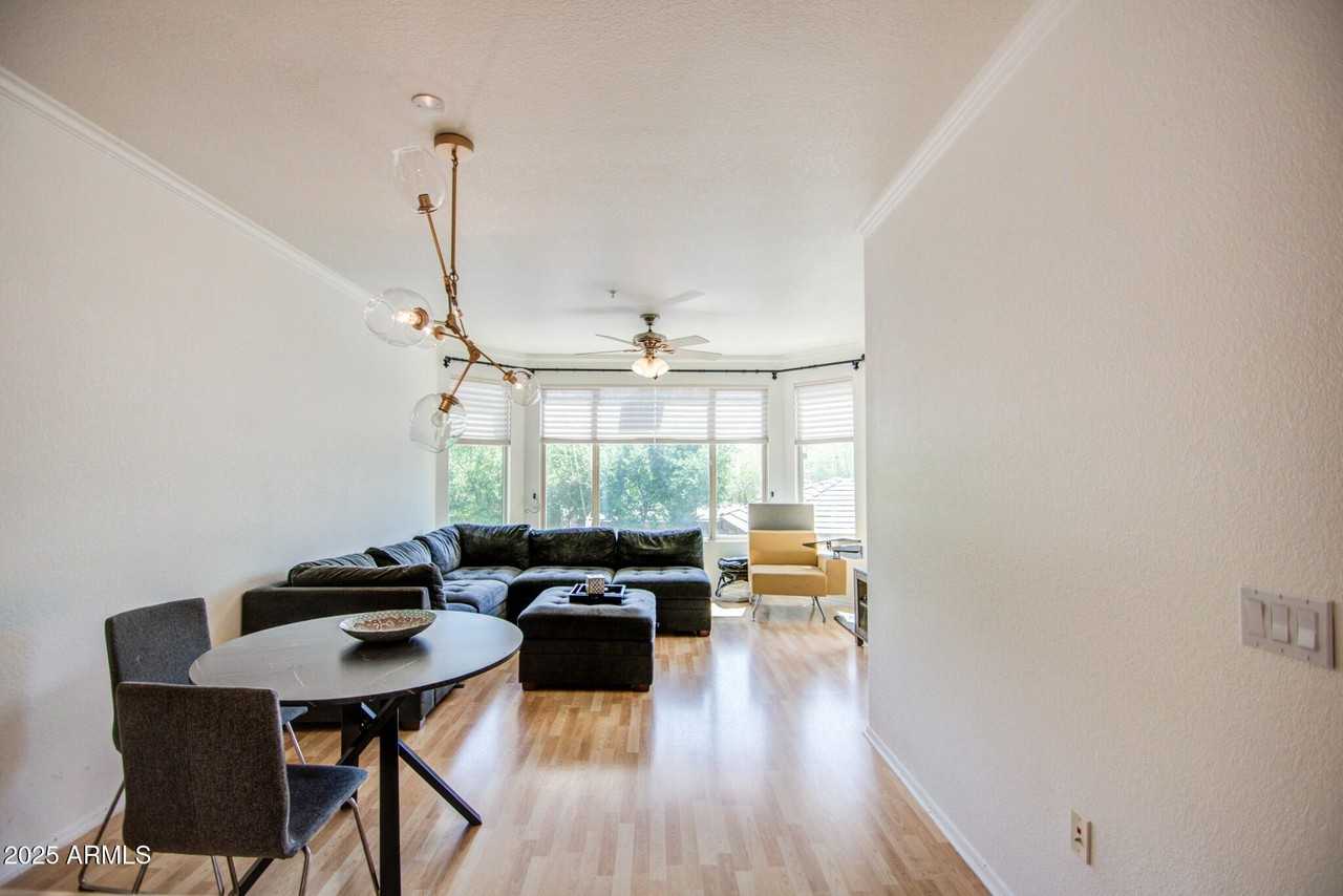 435 W Rio Salado Pkwy #208 - Photo 2 of 38