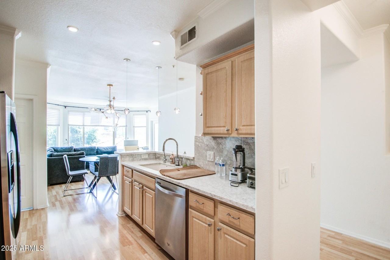 435 W Rio Salado Pkwy #208 - Photo 4 of 38