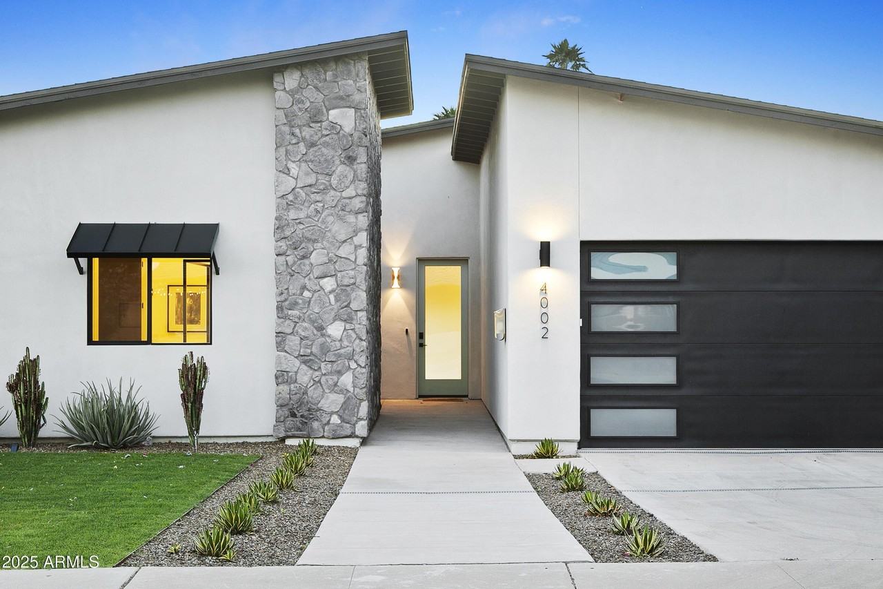 4002 North 33rd Place - Photo 3 of 50