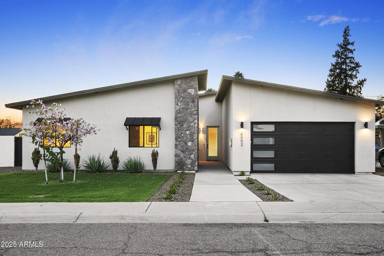 4002 North 33rd Place - Photo 4 of 50