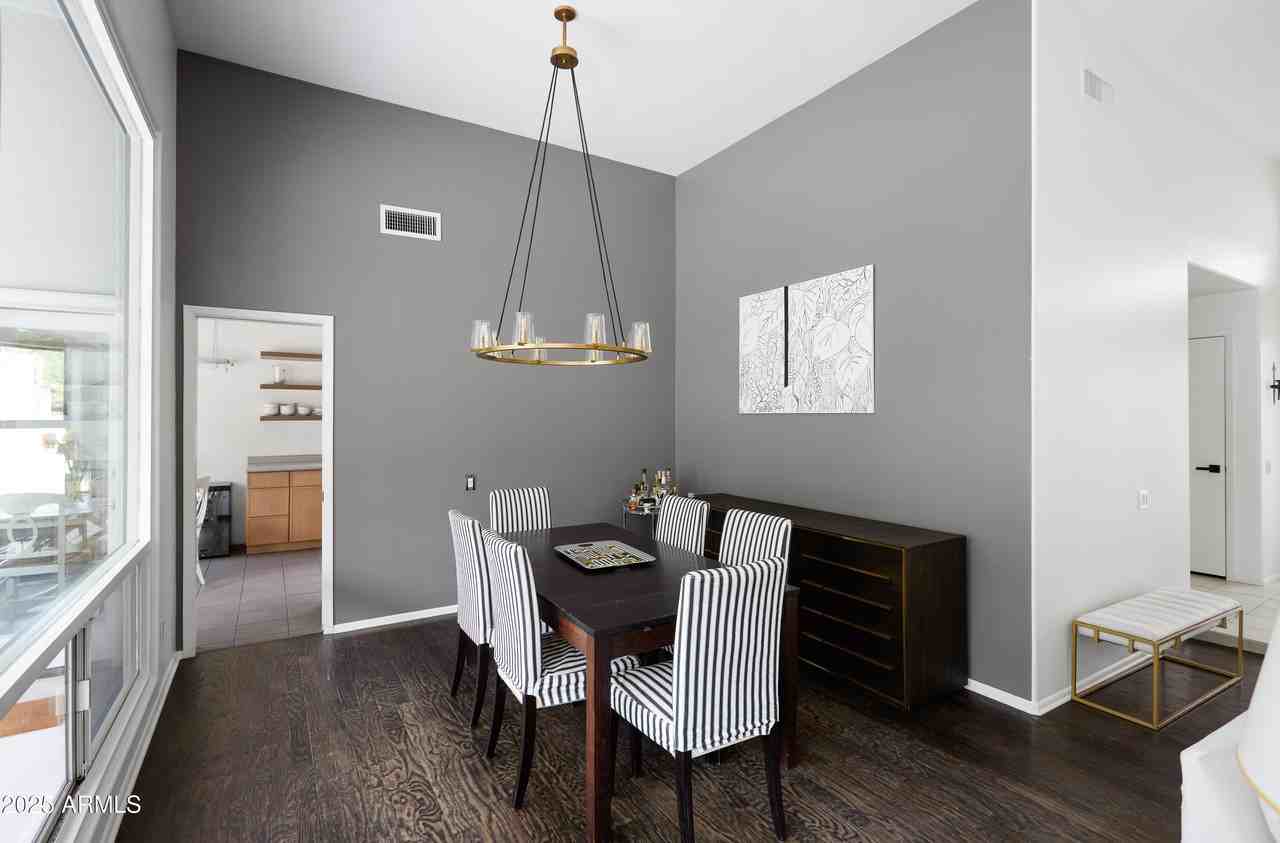 12242 North 74th Street - Photo 5 of 30