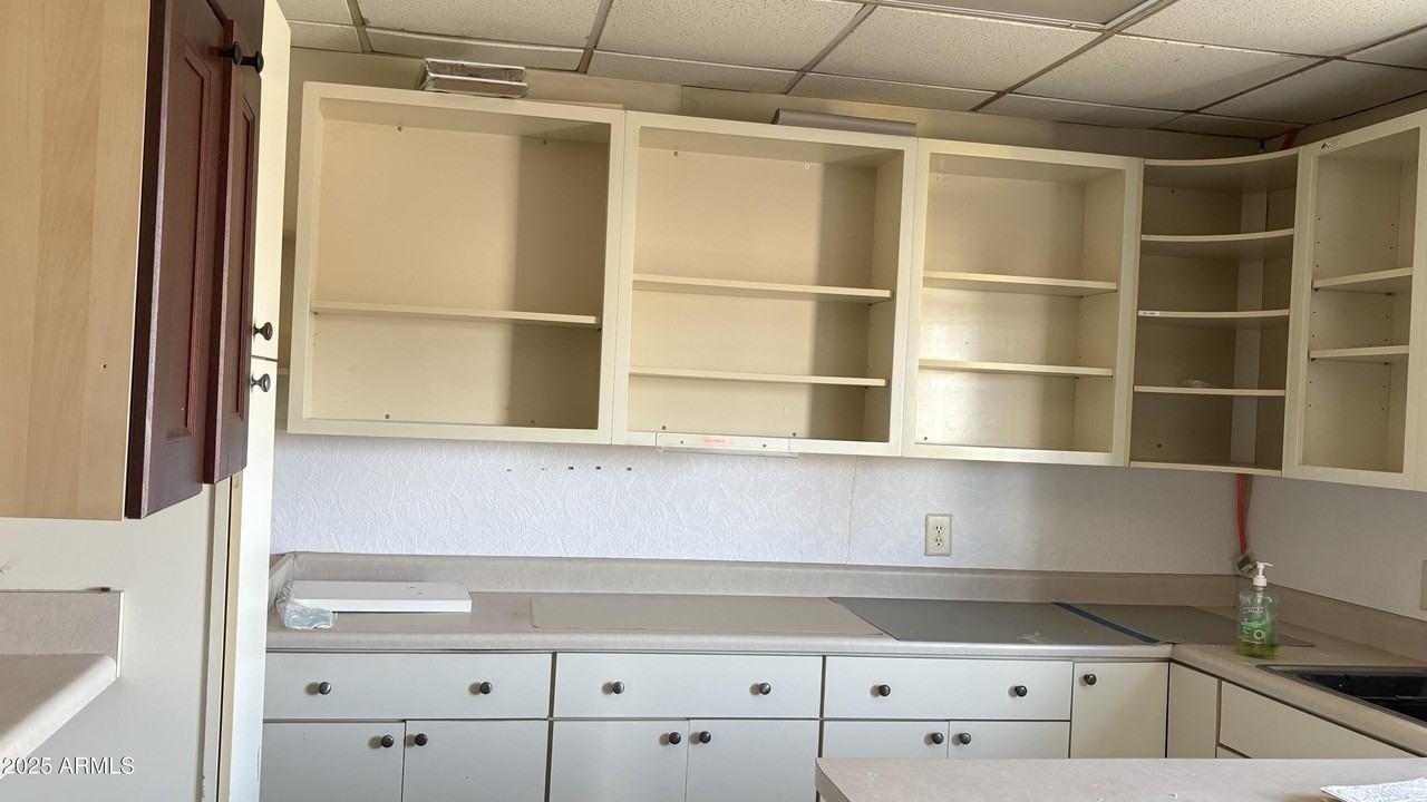 8233 W Indian School Rd - Photo 6 of 18