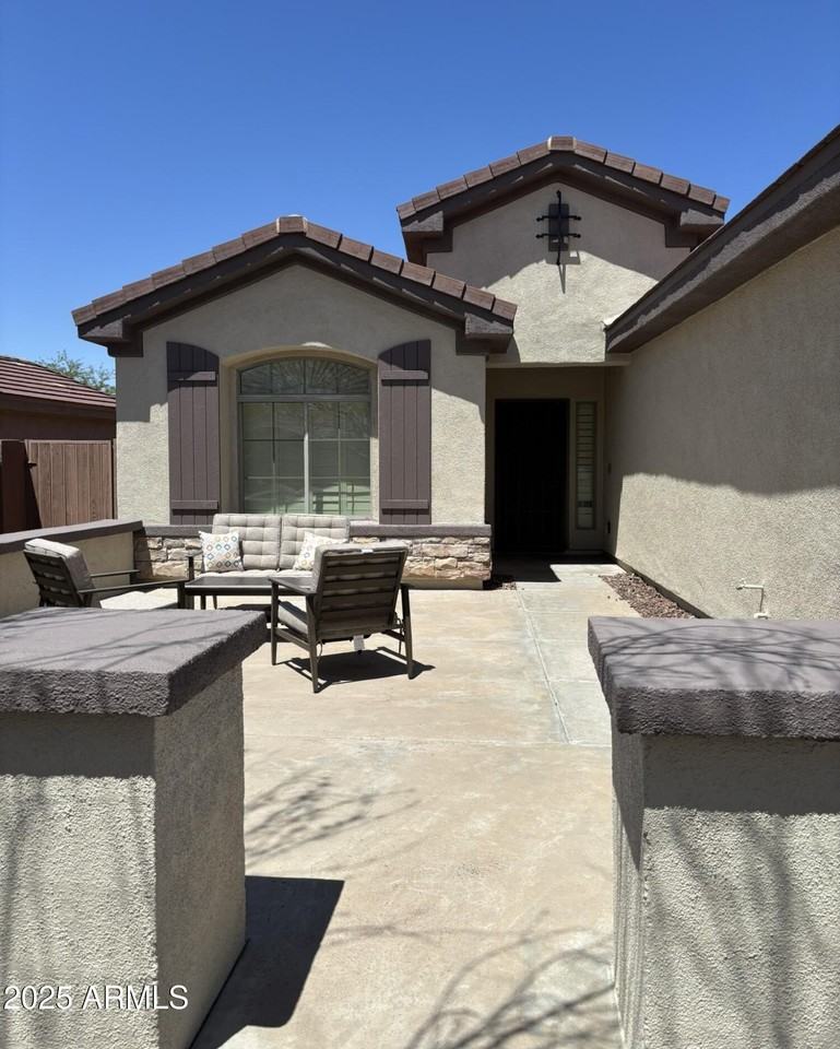 41520 N River Bend Ct - Photo 2 of 43