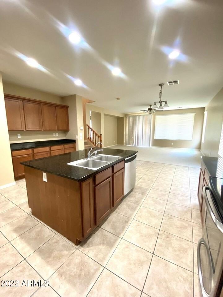 6872 W Ridgeline Rd - Photo 5 of 39