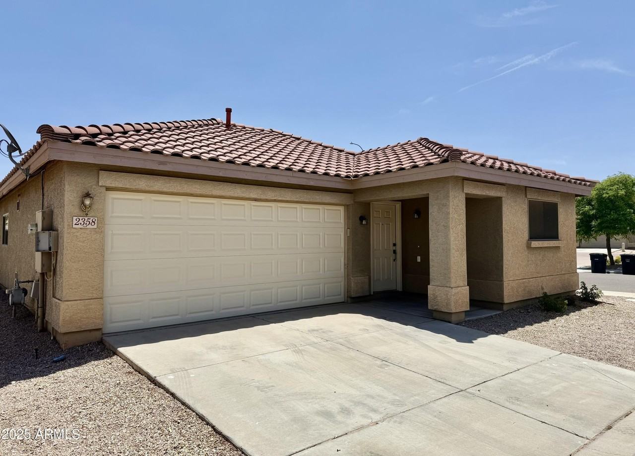 2358 Peachtree Drive - Photo 2 of 30