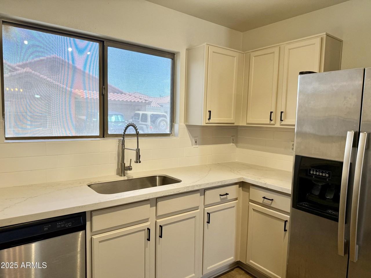 2358 Peachtree Drive - Photo 6 of 30