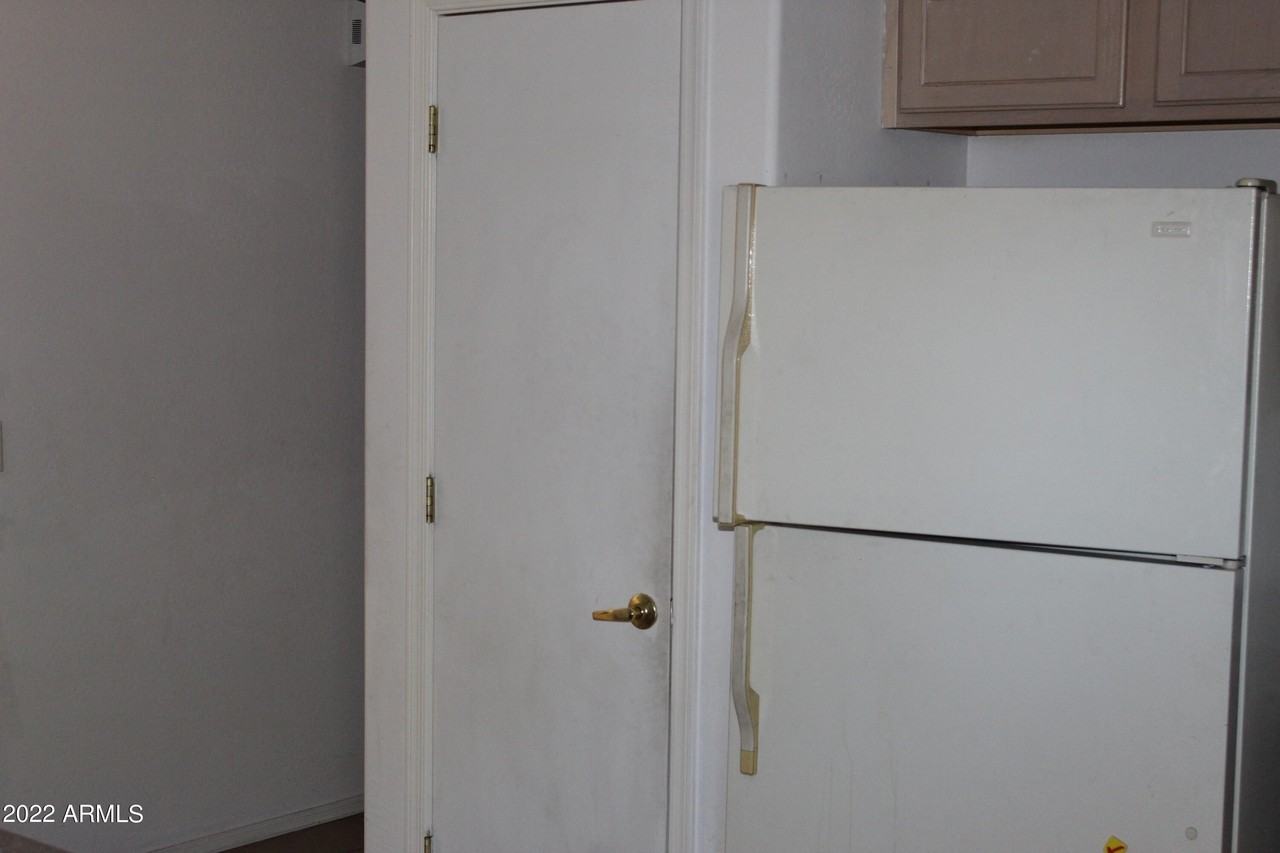 14249 North 152nd Avenue - Photo 4 of 6