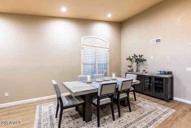 4421 East Lone Cactus Drive - Photo 3 of 36