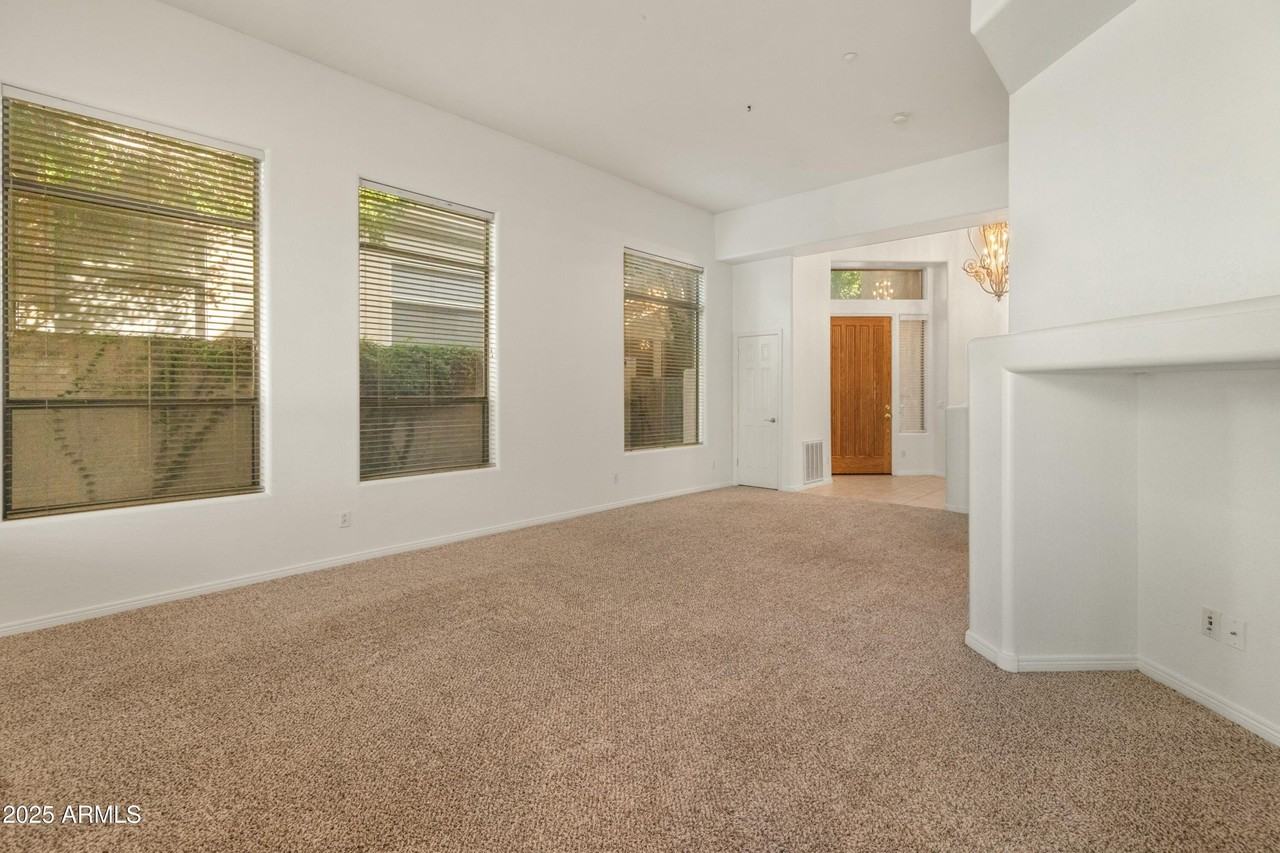 7310 E Woodsage Ln - Photo 6 of 38