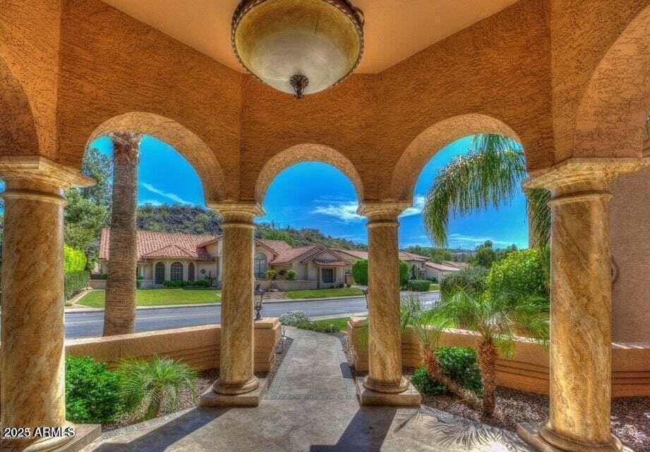 1502 West Port Au Prince Lane - Photo 2 of 17