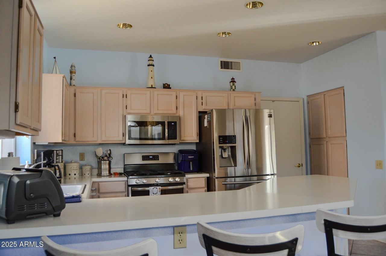 22212 N Cheyenne Dr - Photo 3 of 11