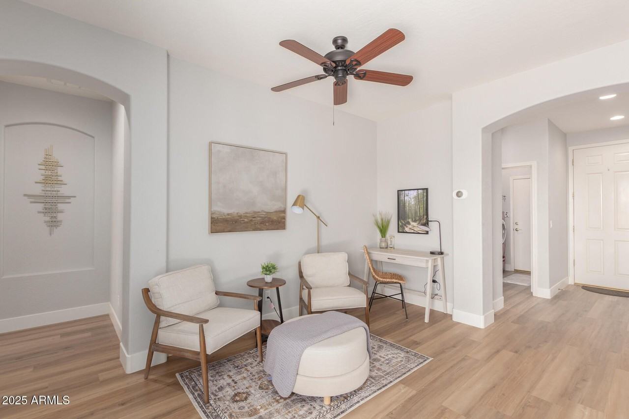 3725 Meadowview Drive - Photo 3 of 27