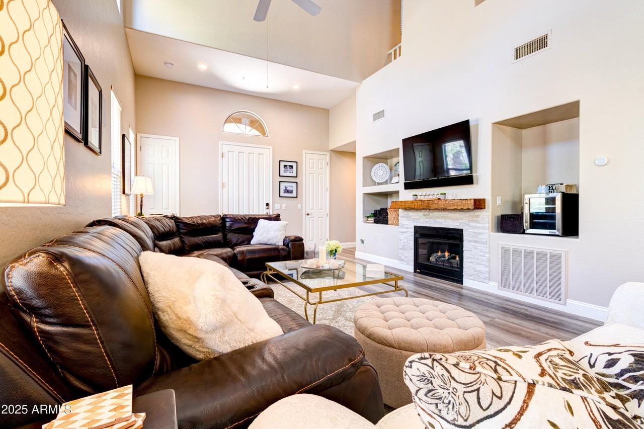 20802 N Grayhawk Dr #1045 - Photo 6 of 33